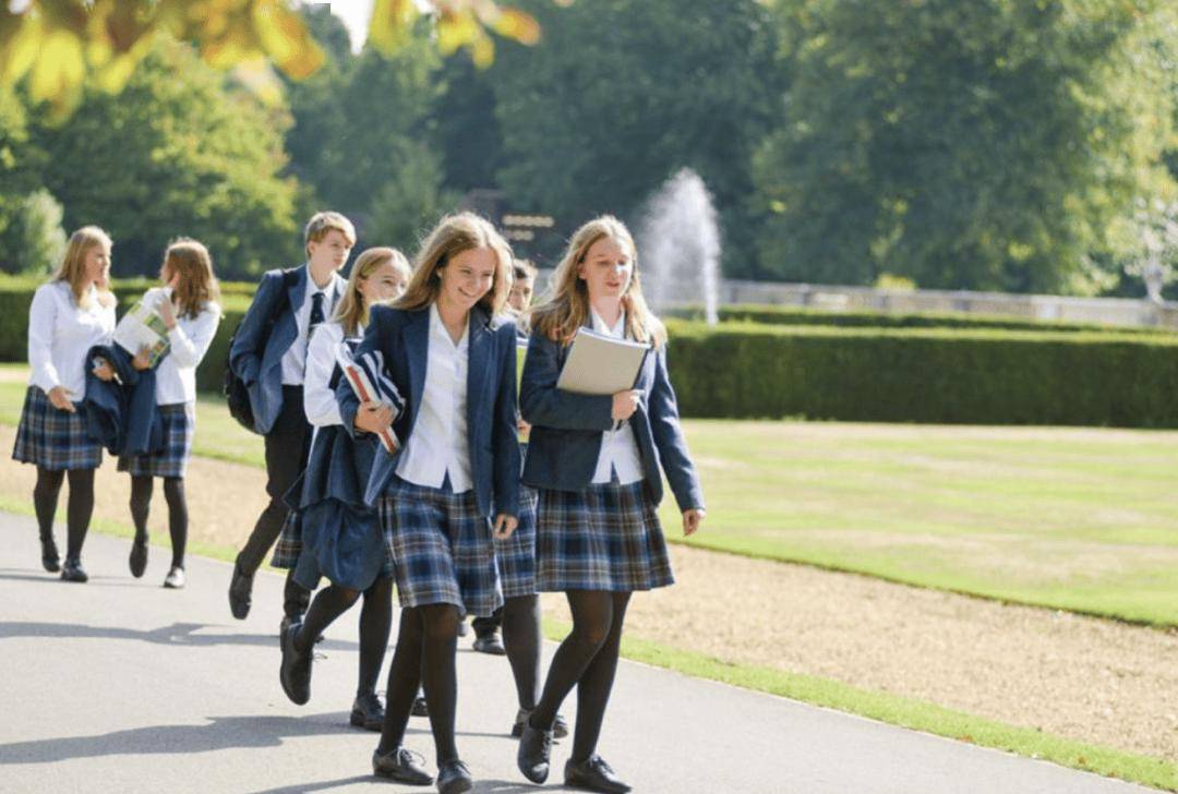 中产：不装了钱不够开元棋牌拒绝续费的(图2)